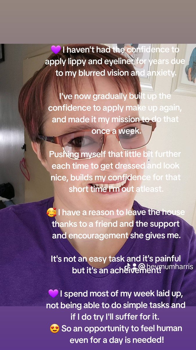💜I've been gradually building up the confidence to apply make up again &amp; made it my mission to put it on once a week when visiting a friend.
💪Pushing myself that little bit further each time.!
#fibrowarrior #fatigue #blurredvision #anxiety #fibromyalgia #beproudofyourself