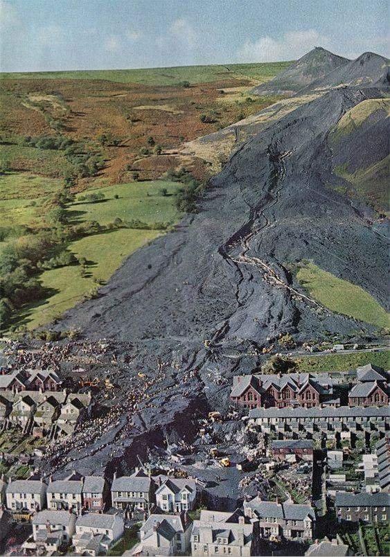 DrBCCurtis's tweet photo. The #AberfanDisaster occurred #OnThisDay in 1966, when a colliery spoil tip on the hill above the village slipped, engulfing the local school &amp; other nearby buildings. A total of 144 people (116 children &amp; 28 adults) were killed in this dreadful, heartbreaking tragedy. #Aberfan https://t.co/M3JHbAUFiq