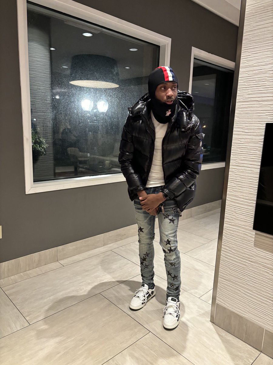 Laidbackshorty tweet media