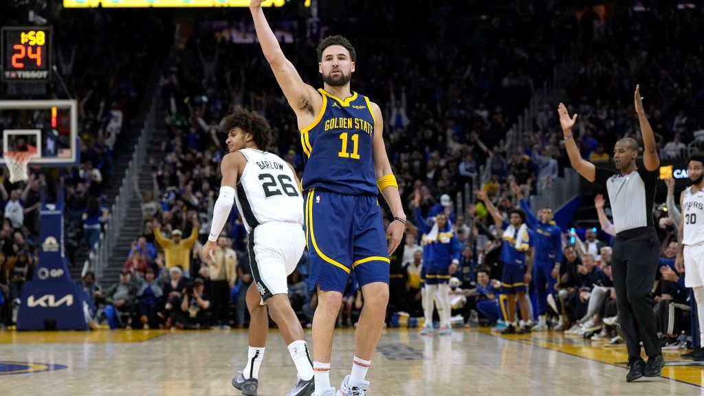 San Antonio Spurs vs. Golden State Warriors FREE LIVE STREAM (11/24/23):  Watch NBA in-season tournament without cable