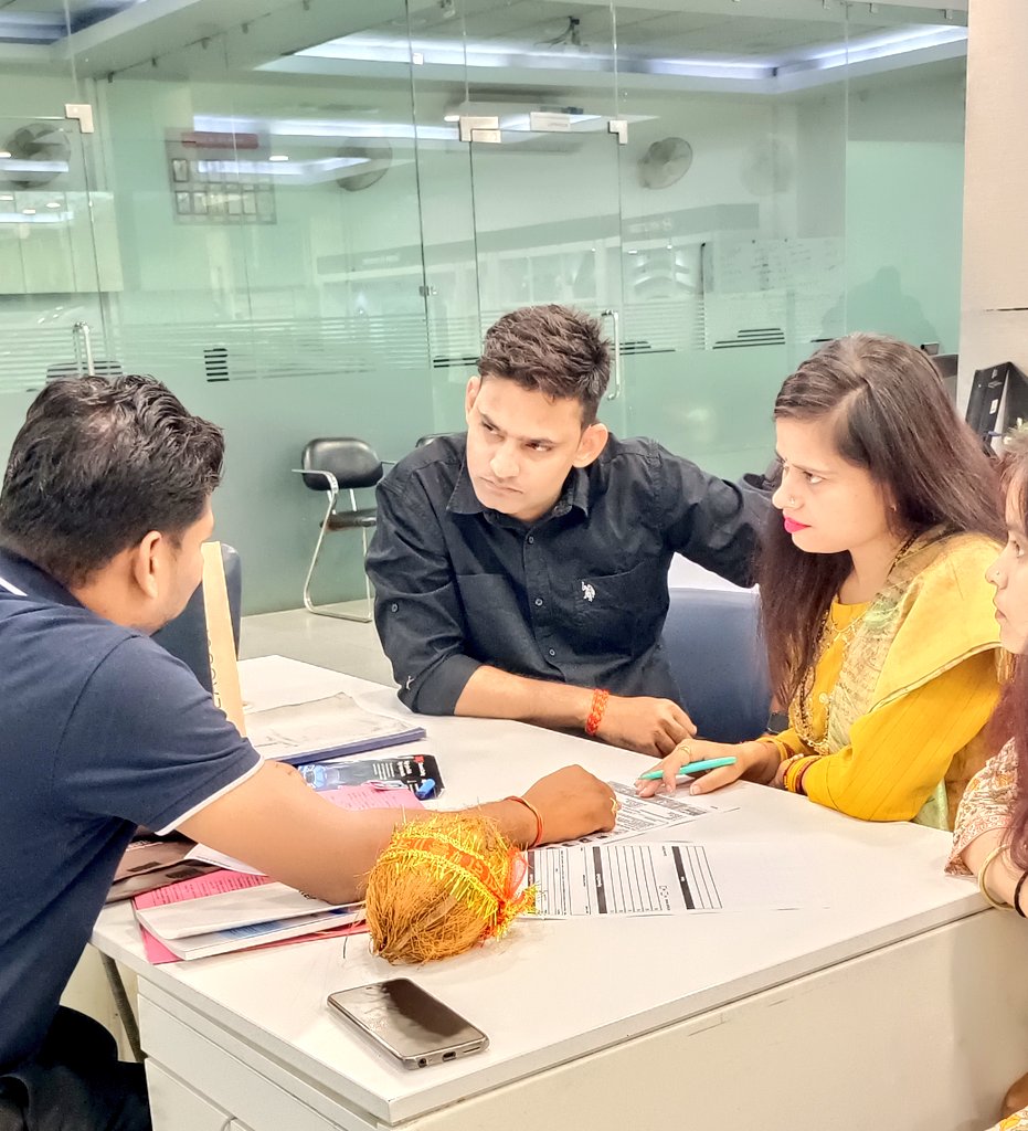 azad860111's tweet image. ईश्वर के आशीर्वाद और अपनों के प्यार स्नेह आशीर्वाद से मेरी पहली कार #Exter