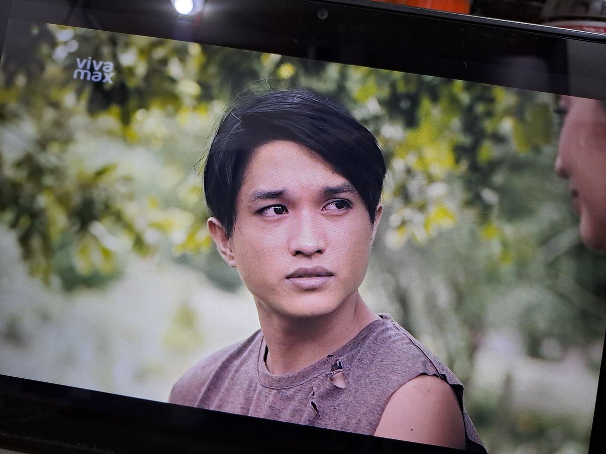 xandz34's tweet image. Amazing ng kwento ng #Ahas , may pa twist pa! 

Gold Aceron , as always, gwapo at mata mata acting lang . Galing!!! 🥹😍

@VivamaxPH 
#vivamax #vivamaxph #goldaceron 

* late post tweet but this was watched upon release