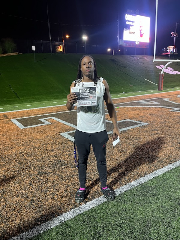 .<a href="/Eliasowens34/">Elias</a>  of <a href="/TYger_Football/">TYger Football</a> made a "HECK OF A PLAY" in a 34-0 win over Madison.
Owens force a fumble, Mansfield Sr scooped up the fumble, ran into the end zone for a TD. The Tyger defense has not allowed a point in 11 straight quarters! Senior wins the outright OCC title!