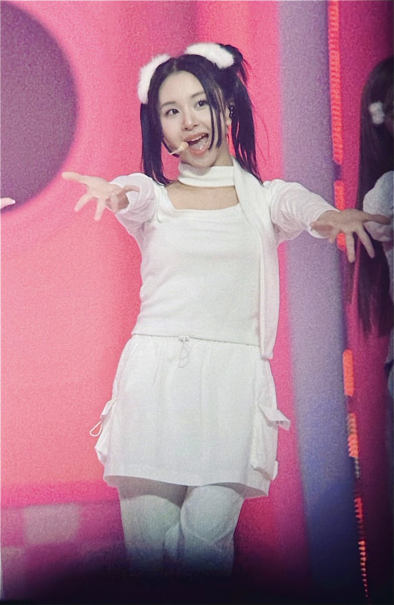 FLORESCENT_CY's tweet photo. 231021 pre-

영원한 사랑

#트와이스 #TWICE #채영 #chaeyoung #チェヨン https://t.co/y1NQBDbNYP
