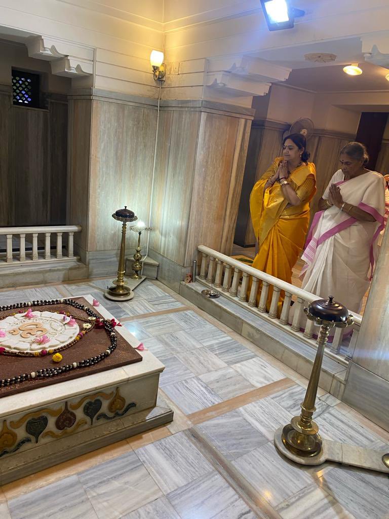 UrvaMishra's tweet photo. राष्ट्र सेविका समिति, नागपुर विभाग के विजयादशमी उत्सव,रेशिमबाग मैदान,स्मृति मंदिर परिसर में समिलित हो कर अति हर्ष की अनुभूति हुईI वन्दनीय प्रमुख संचालिका मा.शांताअक्काजी जो मातृत्व नेतृत्व कर्तुत्व का सर्वश्रेष्ठ उदाहरण है उनसे आशीर्वाद प्राप्त करने का सौभाग्य प्राप्त हुआ I #RSS https://t.co/flyGAvEnZ0