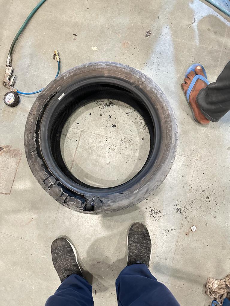shraddh04's tweet photo. I just had the most horrifying experience of my life. I was on a road trip with my family and kids and in the middle of nowhere two of our tyres bursted despite of my car just being a year and a half old.  
@bmwindia - How safe are your cars or is it just for luxury? 
@BMW https://t.co/mIx6RLMLOf