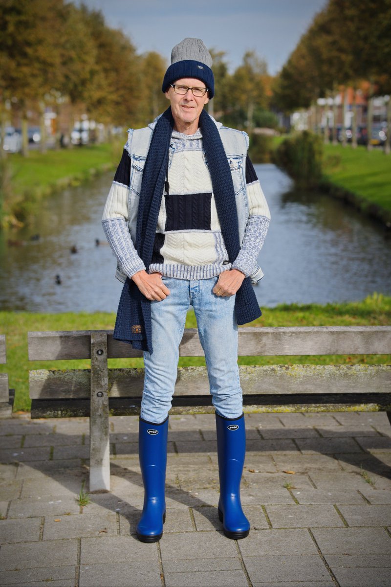 Welliesare4men2's tweet photo. Happy weekend all. It's gonna be a wet one too! 🌧️

Starting a new series today. The Gumleaf "Norse" wellies in a beautiful navy blue colour.

And at only £69 an absolute bargain: 

https://t.co/uSTaTBj0jS

Have a great and booted weekend! 😀

#Gumleaf #Norse #Wellies #Boots https://t.co/JzMpHboX3k