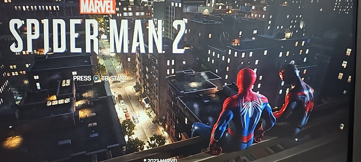 Ders çalışmaktan çamaşır yıkamaktan veya bulaşık yıkamaktan daha önemli şeyler var
New yorku kurtarmak😎