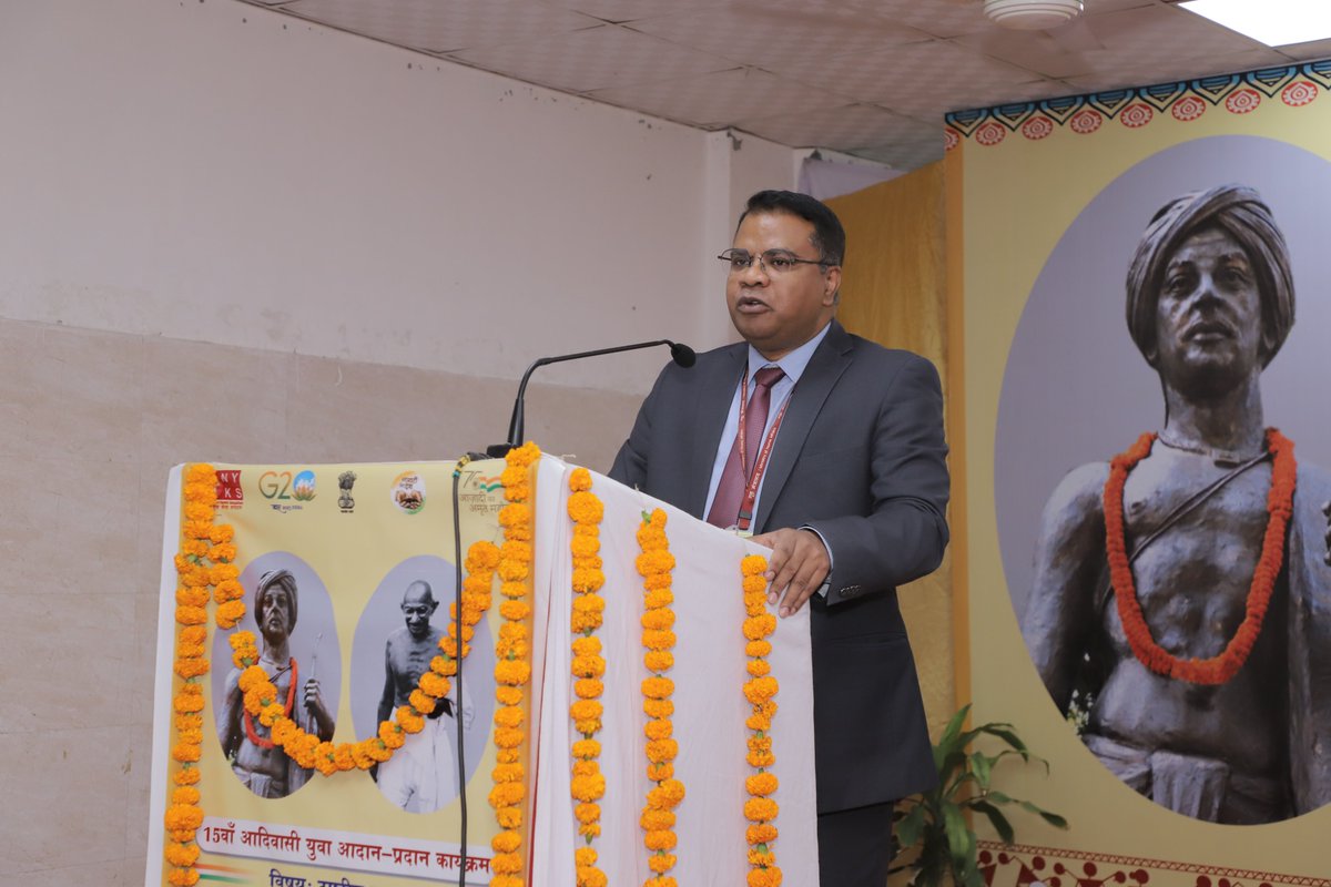 MYBEastDelhi's tweet photo. Under #TYEP organized by #NYKS at Jairam Ashram, New Delhi b/w 15-21st Oct, Tribal youth had an interactive session with Sh, Rajesh Uike Ji, IFS, Joint Secretary, External Affairs @MEAIndia
@ianuragthakur @NisithPramanik @GautamGambhir
@YASMinistry @Nyksindia @dmeastdelhi https://t.co/6naKItmuqb