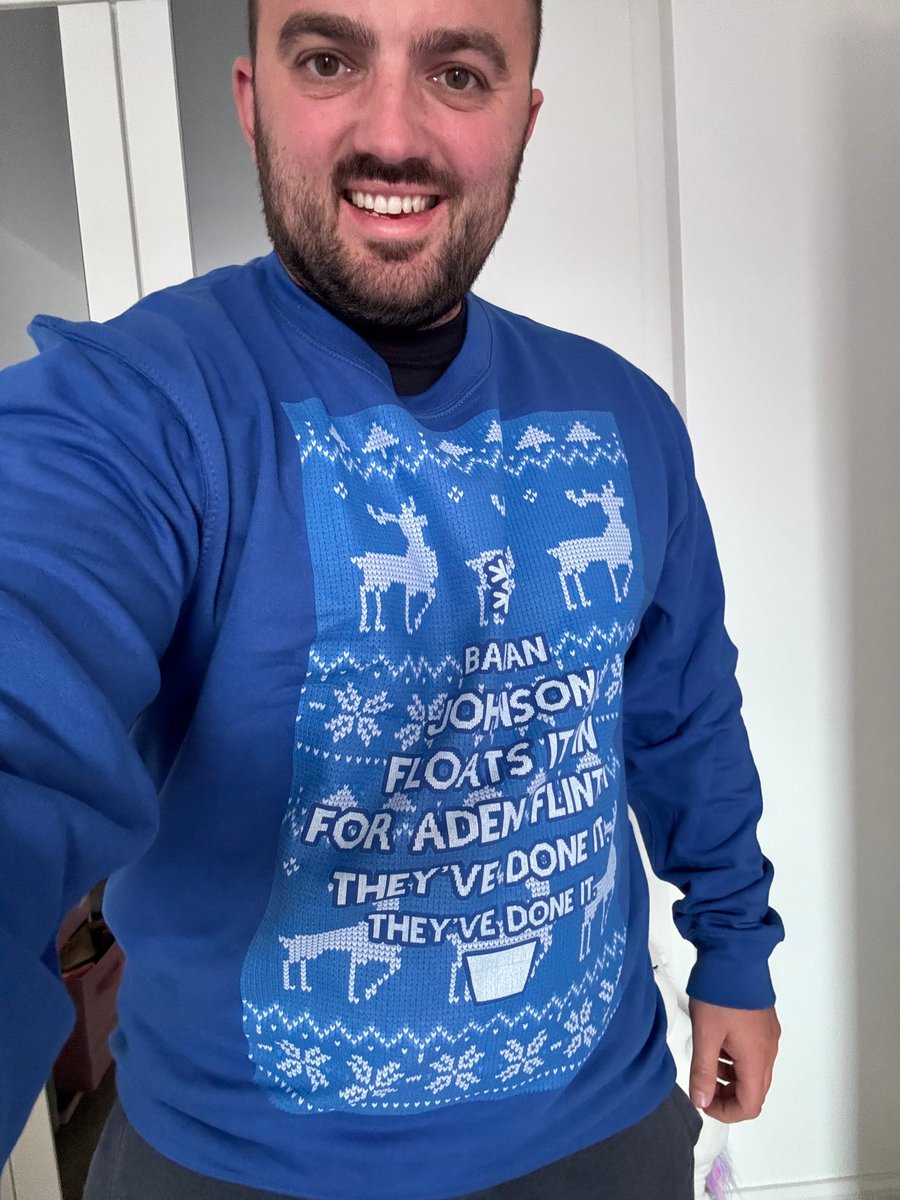 ⭐️ G I V E A W A Y ⭐️

IF #SWFC beat Watford today then we’ll giveaway one of our Xmas sweatshirts for every goal we score. 

1️⃣ Follow <a href="/WTIDPOD/">The Wednesday ’Til I Die Podcast</a>. 
2️⃣ Like this post. 
3️⃣ Retweet. 

🔗 wtidpod.myshopify.com/products/they-…

🎟️ USE CODE FREEDELIVERY AT CHECKOUT. 

#SWFC • #WAWAW