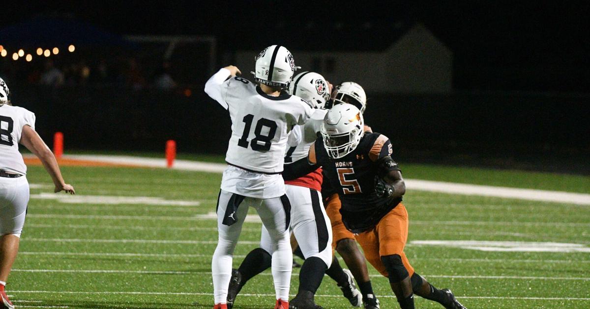 GDPsports's tweet photo. Lanier beats Jackson County to earn first home playoff game since 2019 @lanierfootball @lanieradnews #GwinnettFB https://t.co/qImmUIns2f https://t.co/jVX8Kmujhw