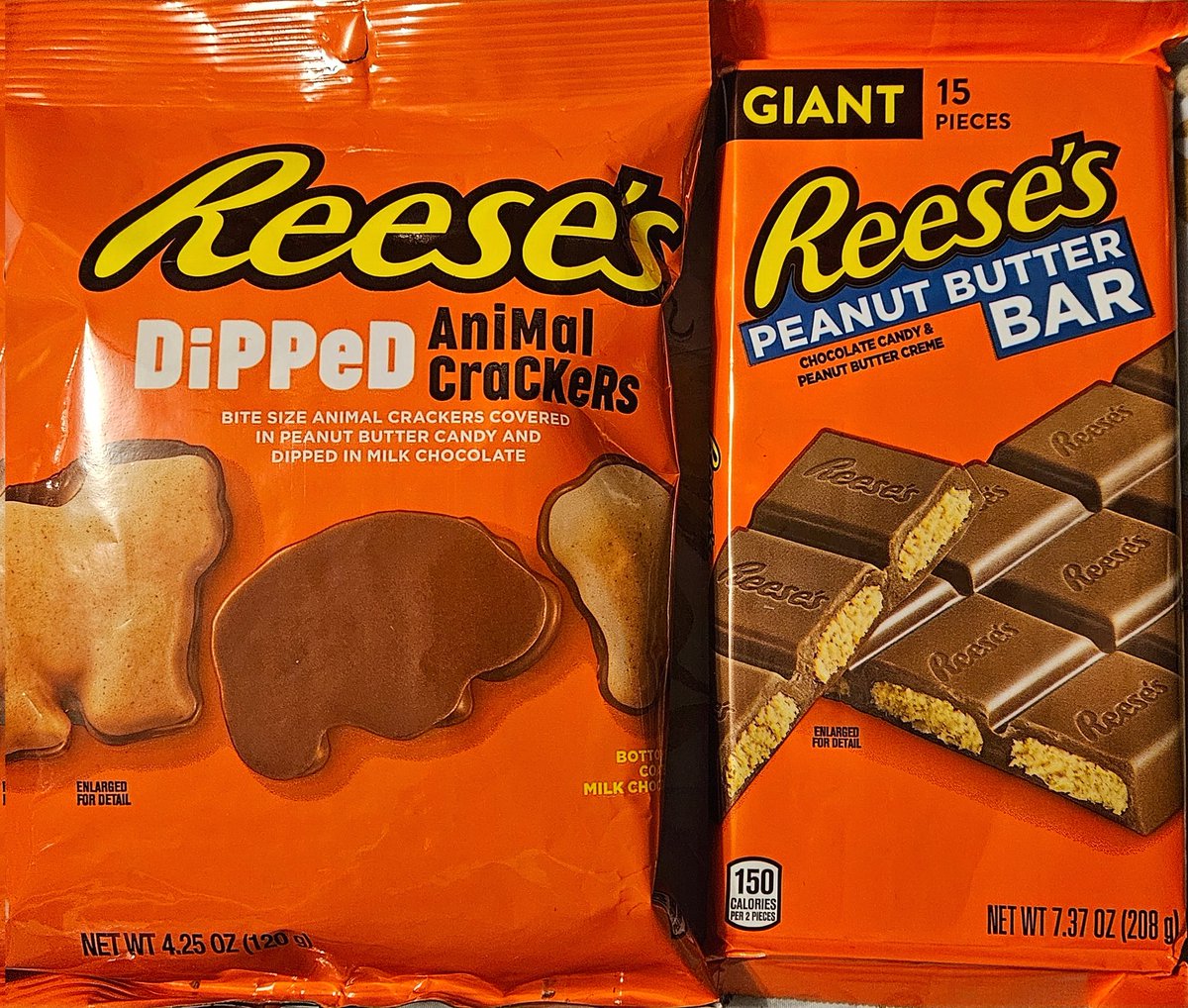 CarlaRenea's tweet photo. #newfind #reeses #reesesdippedanimalcrackers #reesespeanutbutterbar #yummy https://t.co/RgMVuzl1TM