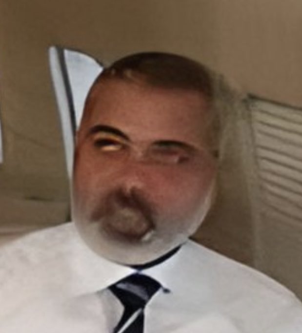 jennineak's tweet photo. this guy can’t be serious with these ai-ass images. they’re running out of propaganda lol https://t.co/Kbf35vf1Nf