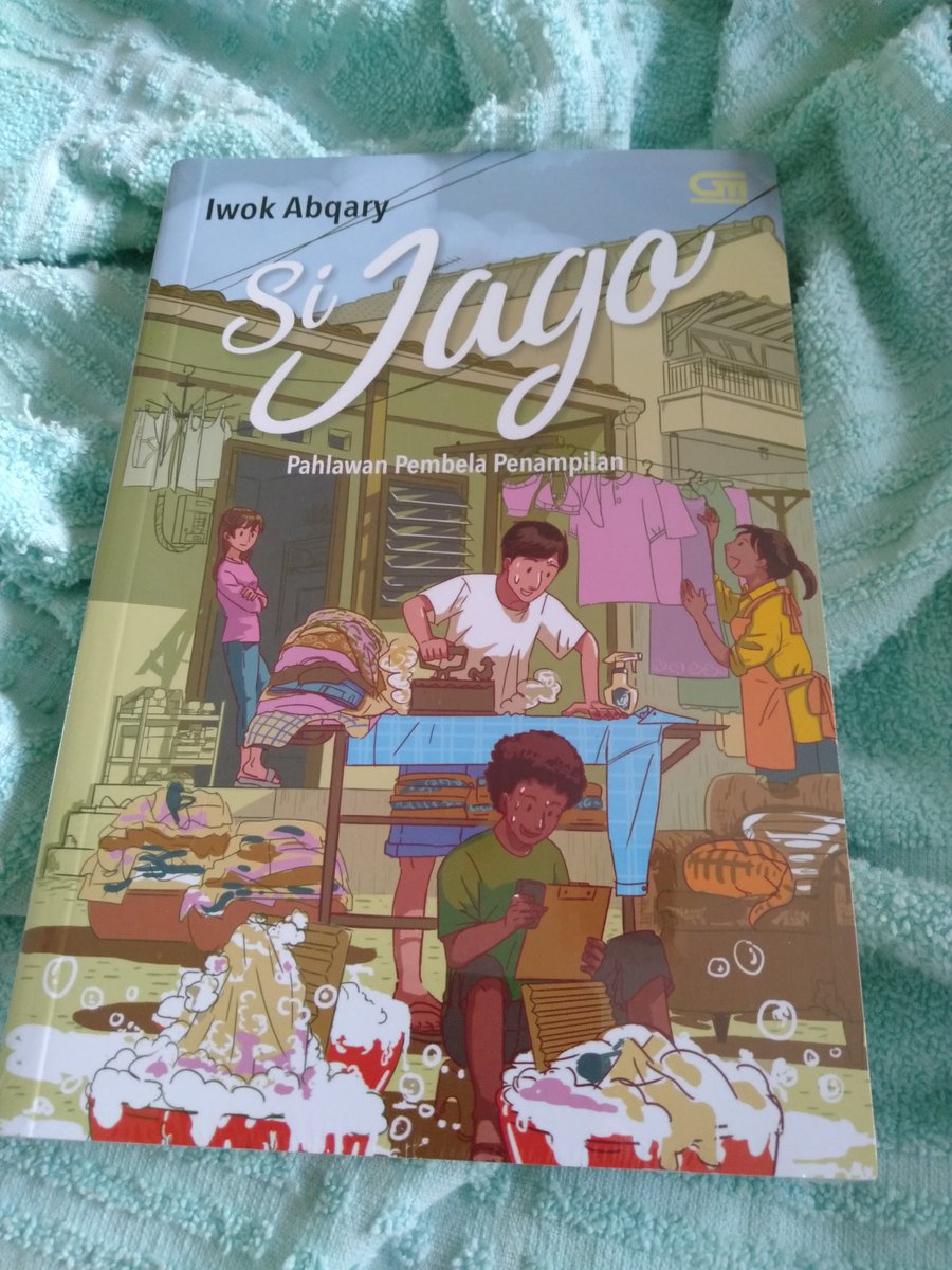 21 Oktober 2023

#OctoPaperChallenge <a href="/arkareads/">arka 🪻</a>

Si Jago: Pahlawan Pembela Penampilan
<a href="/iwokabqary/">IG : @iwokabqary</a> 
GPU, 2023, 151 hlm

Jodi aka Jojo Dimyati, lulus SMK. Emak lalu memberikan wasiat almarhum bapak: setrikaan jadul yg ada bandulan ayam dan dipanasin pake arang.

Buat apaaaaaaa!