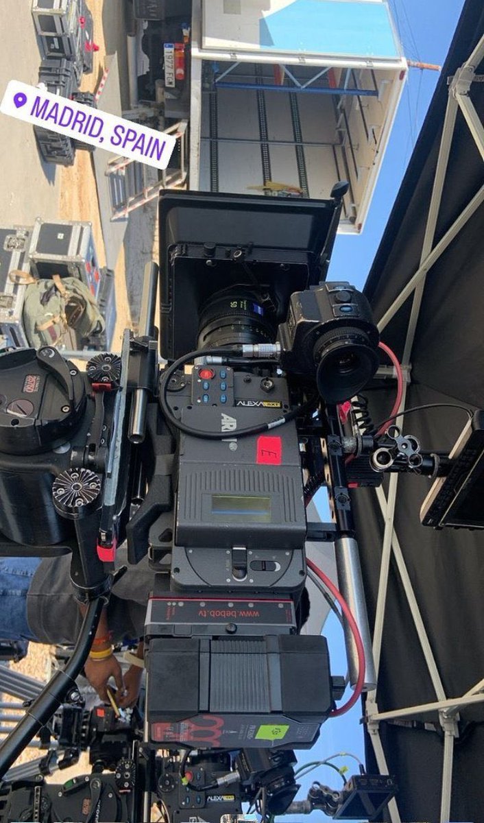 CultTarakian9's tweet image. Worlds Costly Film Making Camera #ArriAlexa  Using For #War2 Movie 🥵 

CAR CHASE SEQUANCE 🚗

Stunning Visuals ki Ready aipodamma 🔥🔥

already #Devara ki kuda use chesaru edi

 @tarak9999 @iHrithik #War2 
#ManOfMassesNTR #NTRJr