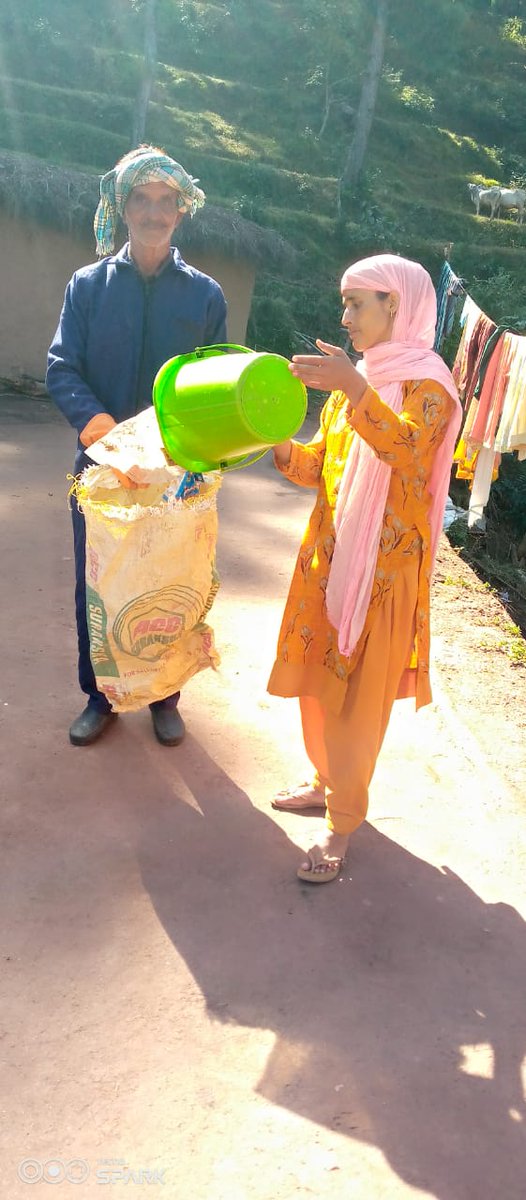 DioRajouri's tweet photo. Great to see proactive steps towards cleanliness in Rajouri! Door-to-door waste collection is in full swing across various panchayats in the district. Let's keep our environment clean and green. #CleanRajouri #WasteCollection
@diprjk @OfficeOfLGJandK @vikaskundal03 https://t.co/00vNbidxJo