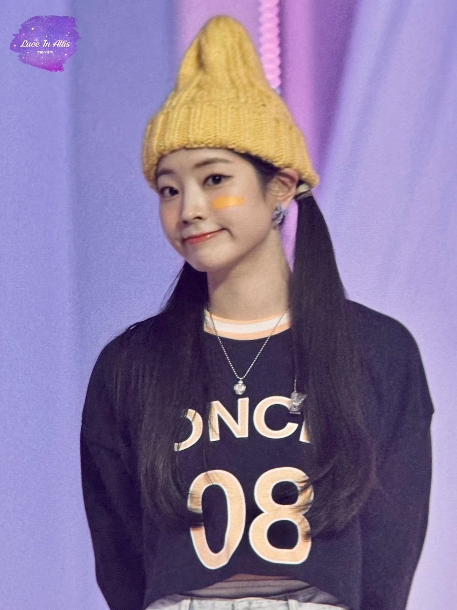 DoooooooVJ's tweet photo. 231021 트와이스 팬미팅
다현 프리뷰

#트와이스 #TWICE #다현 #DAHYUN #ダヒョン https://t.co/kFudDBPeKm