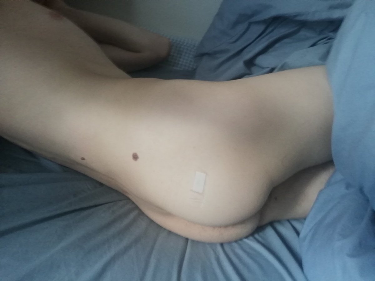 Not the kind of jab I was hoping for hehe 🤭. #hayfever

#gay #horny #gayboy #commando #gaysa