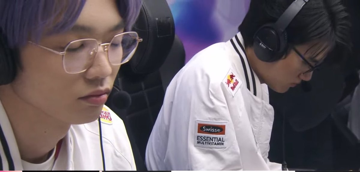 โฟกัสเพื่อไปสู่เป้าหมาย ! แฟนคลับ #ทีมBaconTime อย่าหยุดเชียร์นะค้าบ เสียงเชียร์คือพลังบัฟชั้นยอด 
#RPL2023Winter #MarkKyไม่ง่วงเลย #AlmondP