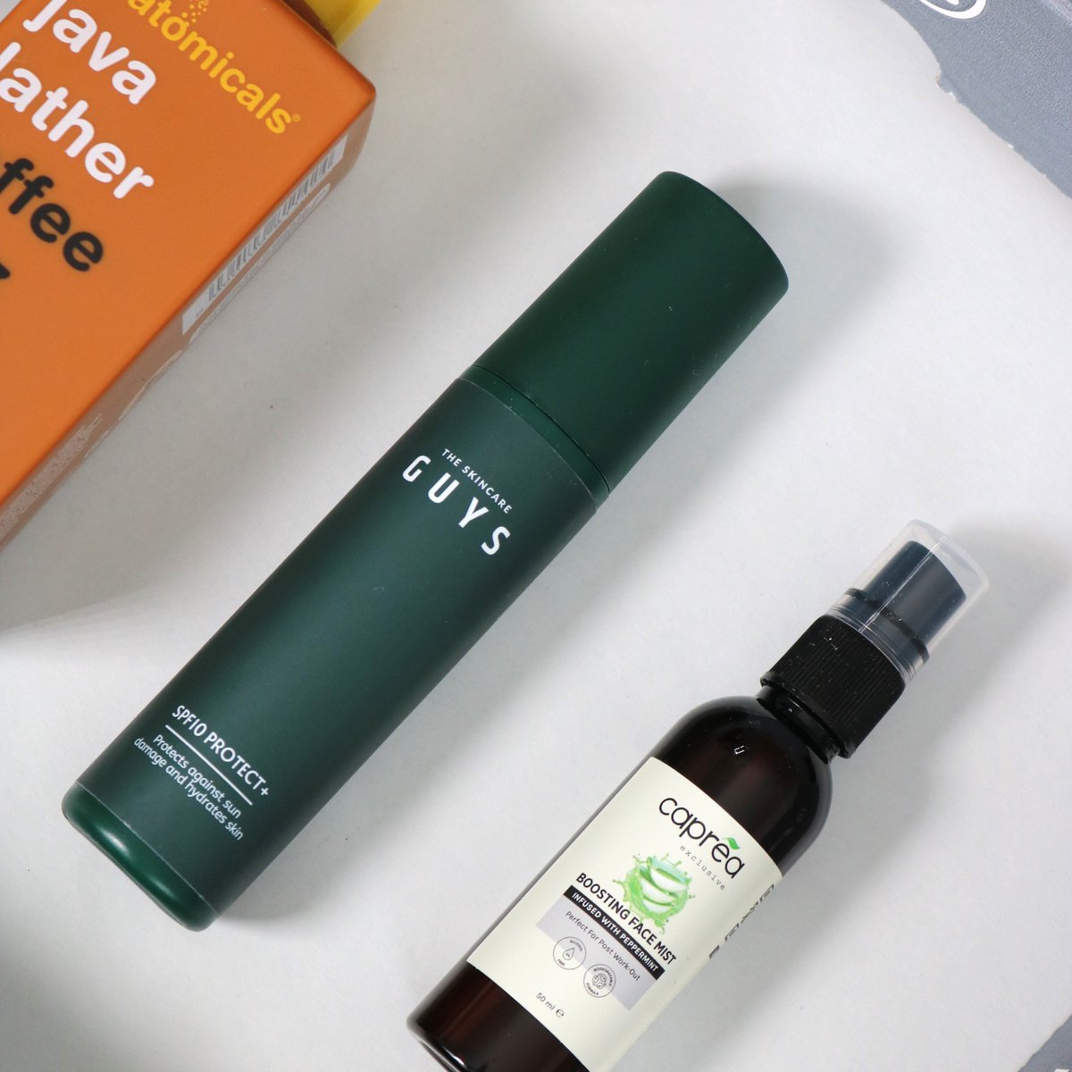 It may ne gloomy outside but that doesn't mean you should skip your spf. Keep your skin protected and it'll slow down the ageing process!

#toppbox #groomingbox #grooming #skincare #shaving #bodycare #haircare #fragrance #cologne #menshealth #beardcare #blog #blogger #beard