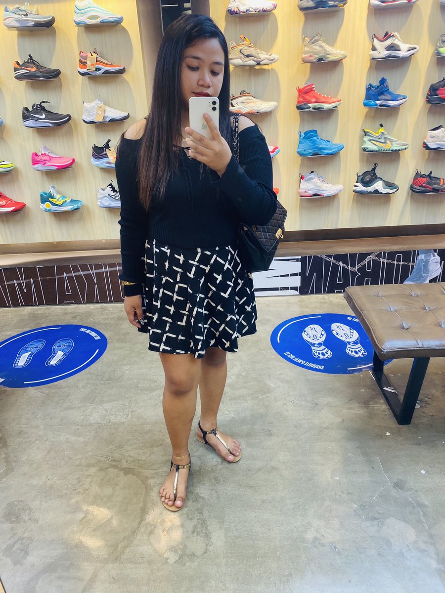 Nicole25069643's tweet photo. massage with es available now 
hotel services #alter #alterpinayph #alterbooking #alterbagets #AlterManila #altermakati #alterphilippines #alterworld #altevedjakol #alterpinay https://t.co/WPA94tJ1c4