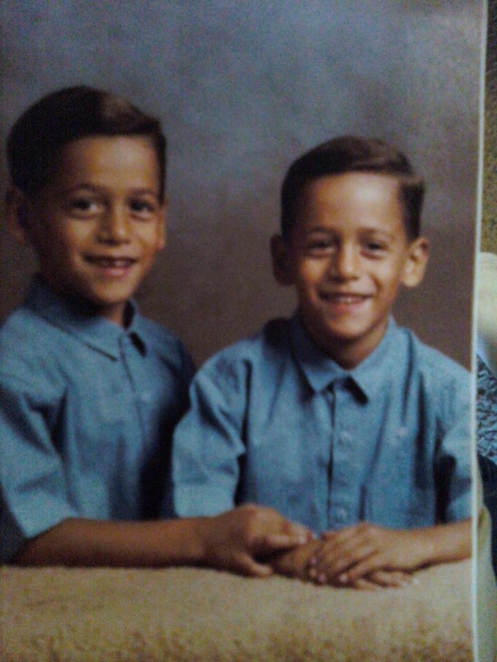 MrHappymess's tweet photo. Happy Birthday @Mohawk_Face 🎂 🥳 🎉 🎈 🎁 🎊 I love you too the moon and back! https://t.co/JHKmYz8mmG