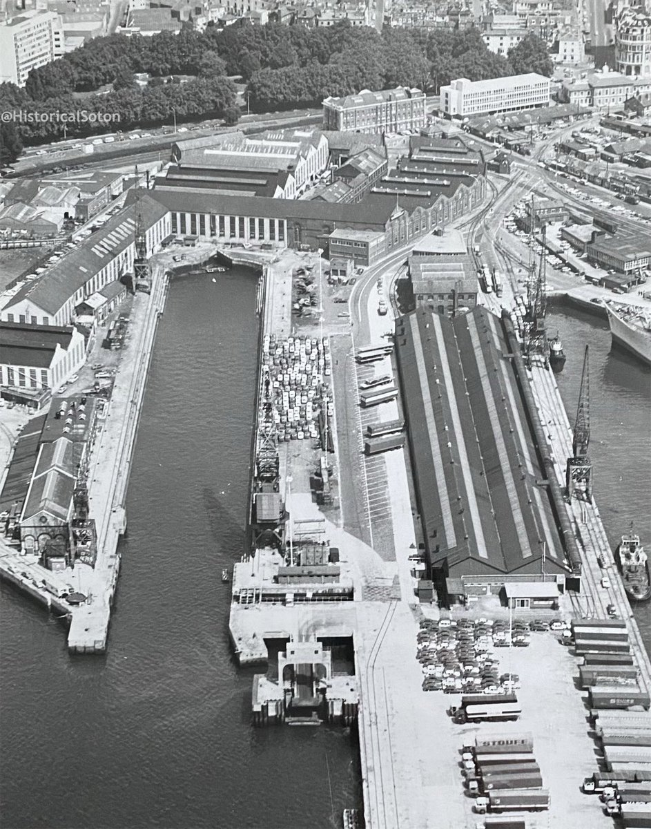 The Battle of Trafalgar happened #OnThisDay in 1805.

And #OnThisDay in 1905, Southampton’s Trafalgar Dry Dock was opened.

It was the largest dry dock in the world at the time and it was later enlarged. Last used for ship repairs in the 1980s; since then it has been filled in.