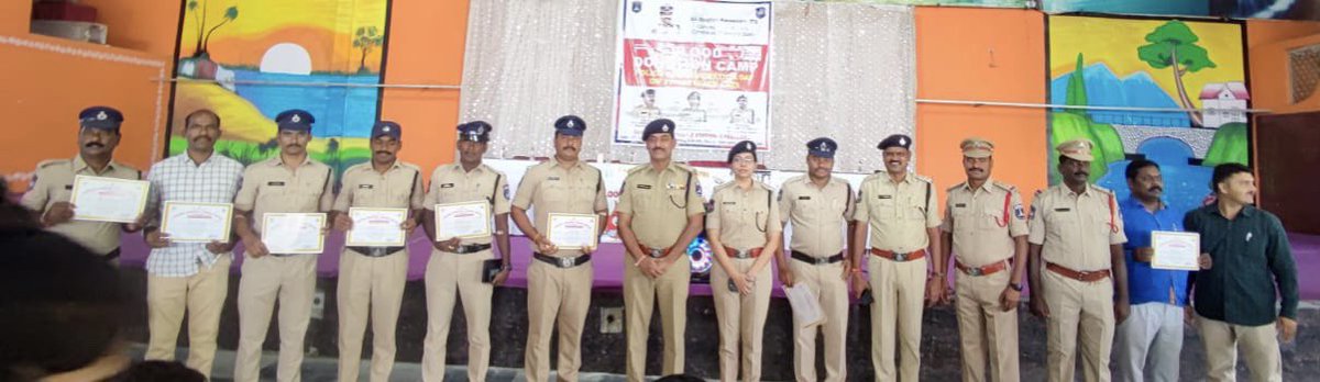 PsShankarpally's tweet photo. We have organized Blood Donation Camp with the Coordination of "GHANDHI HOSPITAL "in view of
 "POLICE COMMEMORATION DAY"
in this program our DCP sir &amp; ADCP Rajendranagar ma'am &amp; ACP Narsingi sir &amp; PS Staff along with donors were participated and (90) Units of blood collected. https://t.co/i12OP97EuS