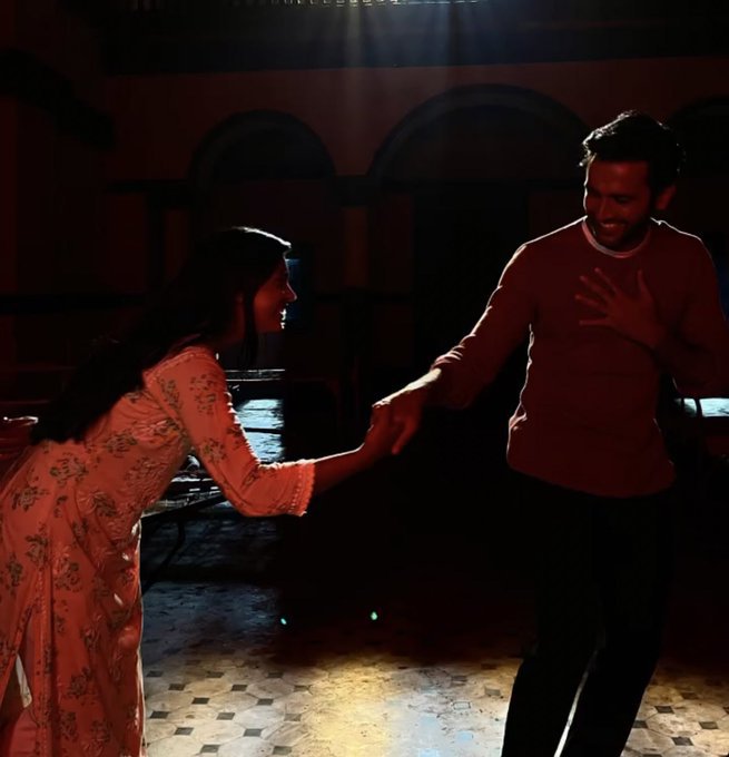 Kavya_adya's tweet photo. Waiting for this episode

#SumbulTouqeerKhan - #MishkatVarma - #KavyaEkJazbaaEkJunoon 
[#SumbulBdayCountdown - #MishkatBdayCountdown]
#Adaya https://t.co/BozY05XSGh