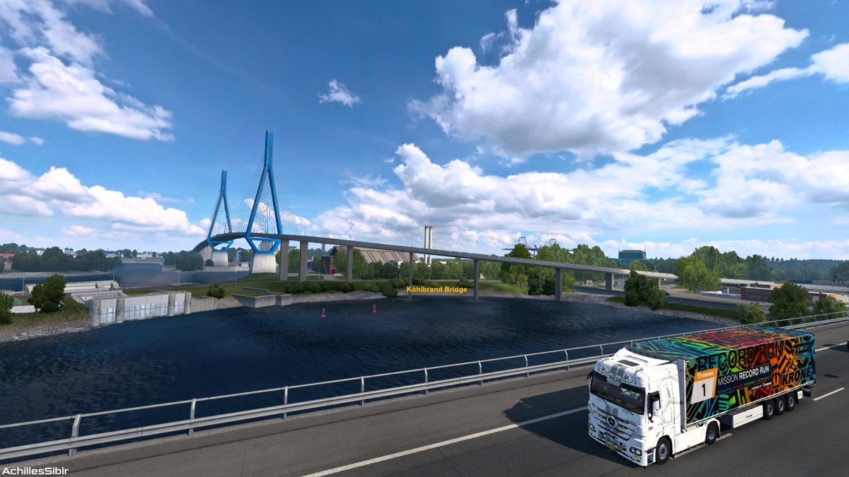 AchillesSibir's tweet photo. 1.48 Germany Rework #12
Hamburg port-Köhlbrand bridge!
#ets2 #EuroTruckSimulator2 #BestCommunityEver #SCSsoftware  #MissionRecordRun #achillessibir #mercedestrucks  #Dotecmods #Dotec https://t.co/JzBFsQVURv