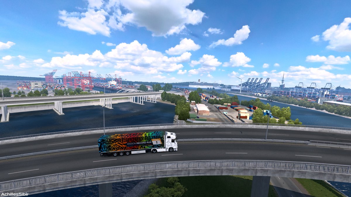 AchillesSibir's tweet photo. 1.48 Germany Rework #12
Hamburg port-Köhlbrand bridge!
#ets2 #EuroTruckSimulator2 #BestCommunityEver #SCSsoftware  #MissionRecordRun #achillessibir #mercedestrucks  #Dotecmods #Dotec https://t.co/JzBFsQVURv
