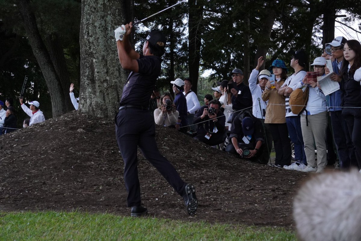 golfnetwork_jp's tweet photo. 小平智選手3日目18番パー5のセカンドショット打痕。ナイスレイアップ。
#GOSATOSHI
#小平智
#ZOZOCHAMPIONSHIP #ゾゾチャン #PGAツアー #ゴルフ #ゴルフネットワーク https://t.co/2zuwHMo04b