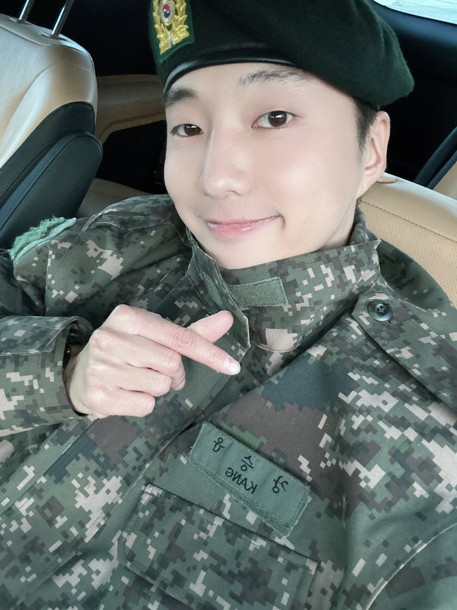 TeamWINNERtrad's tweet photo. [WEVERSE] Atualização do Seungyoon no weverse

“Está ficando muito frio!! Se agasalhe. 😉💙 (Selfie saindo do trabalho)”

🔗 https://t.co/UdzdOvGDsM

#YOON #강승윤 #KangSeungyoon @official_yoon_ https://t.co/zwbqhMYgJc