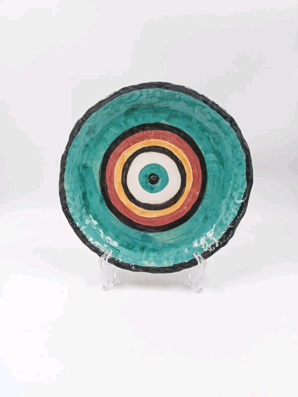 marpotart's tweet photo. Peacock eye!shiny colours on ceramic big plate by Margarita Samara
https://t.co/KE8OVCxAEX https://t.co/8pAS6F5GA2