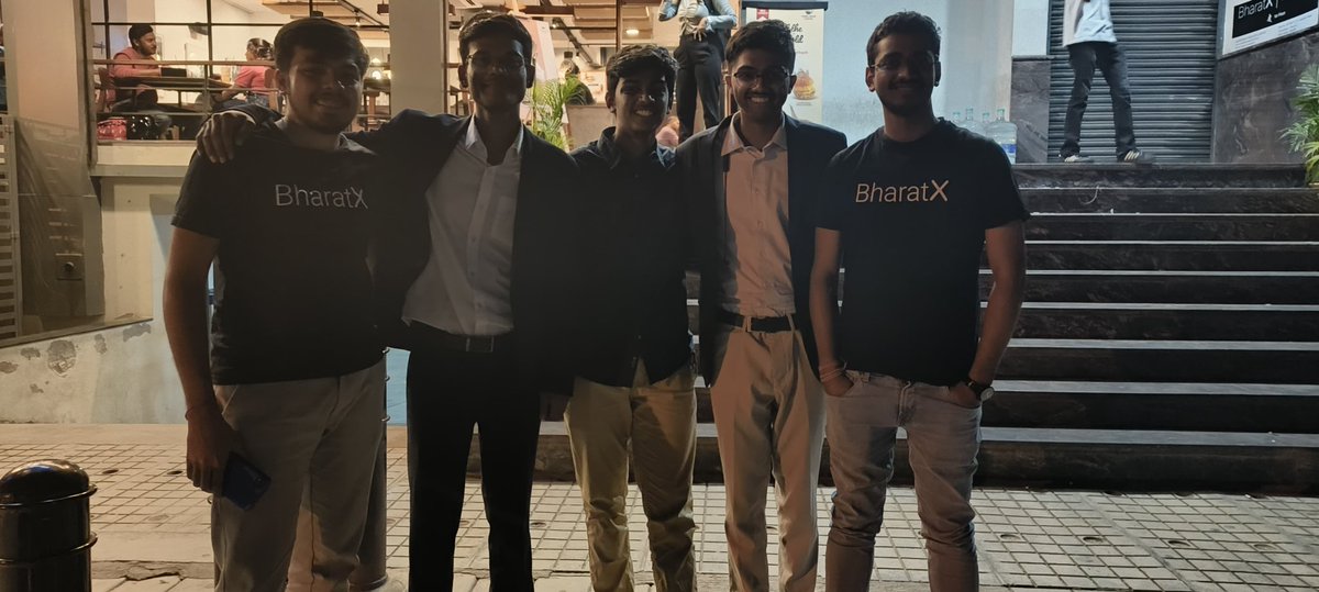 mukesh_dxb's tweet photo. Had an incredible time meeting our idols in Bangalore, alumni of NIT Trichy building @BharatX_IN, where we had the privilege of listening to some startup gyaan. And their office is absolutely stunning! 🔥 https://t.co/zfCdjqKwSH
