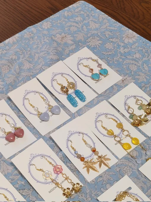 ヨコハマハンドメイドマルシェのお品書き行きます( * ॑꒳ ॑*)ピアスはイヤリングもありますチョーカー、ネックレス、ブレスレットも少し。新しくリングとブックマーカー仲間入りですよ(*'ω`*)11月4日(土)   パシフィコ横浜ブースB-112  [NODOKA]  #ヨコハマハンドメイドマルシェ 