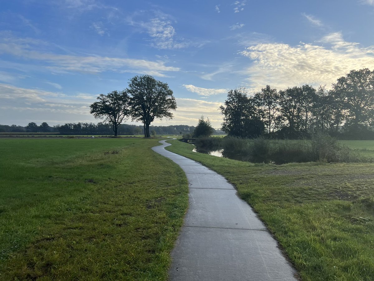 Zeg nou zelf, deze uitzichten zijn toch prachtig?! Vanmorgen in het #Tusveld <a href="/InfoBornerbroek/">Bornerbroek</a> <a href="/Gemeente_Almelo/">Gemeente Almelo</a>
