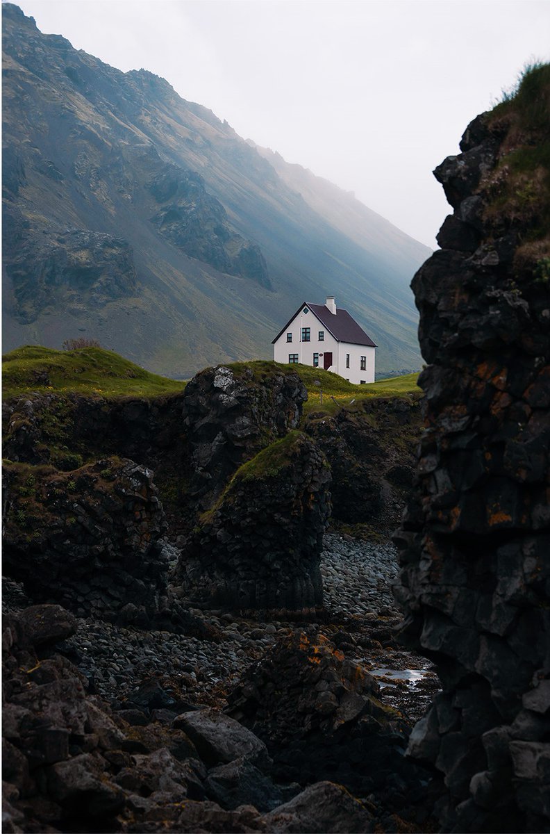 Estoy probando el último photoshop y me he puesto a hacer un tutorial que tenía para el nuevo contenido generativo con IA. ¡Menudo juguete! Comparación de Final e incio en las imágenes.