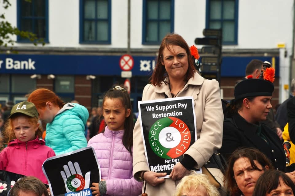 NoelO832597's tweet photo. Galway 2018 highlighting #PayAllowancesContractsPensions NOT fit for purpose. Denied #WorkTimeDirective
2023 #NoChange 3840 have left our @defenceforces @IrishAirCorps @naval_service since 20q8 & 50 continue to leave every month Units down 50%, overseas units struggle for troops https://t.co/TIimlJCyzM