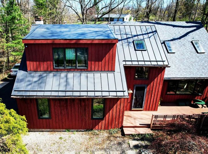 ApexMetal's tweet image. Contemporary house in Pennsylvania #metalroof #standingseam