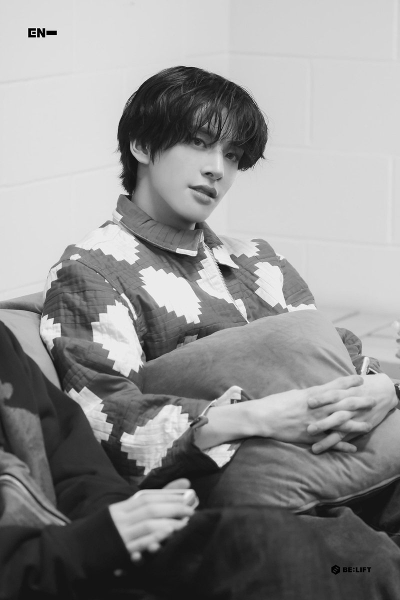 ENHYPEN's tweet image. [🎞️ #ENroll] 
ENHYPEN BACKSTAGE PHOTO
@ WORLD TOUR ‘FATE’ in NEWARK_231018~19

#ENHYPEN #엔하이픈
#EN_WORLDTOUR_FATE
#FATE_IN_NEWARK
@PruCenter