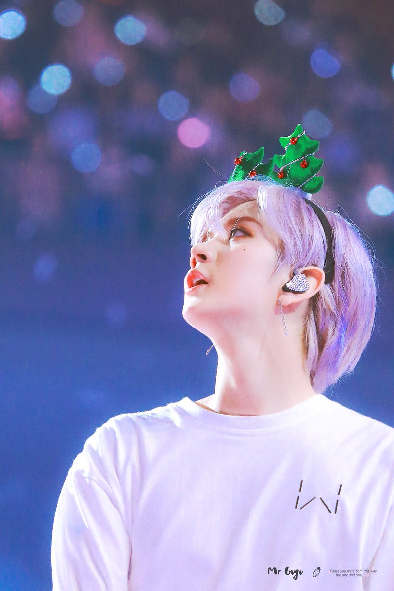 nuestgallery_'s tweet photo. the prettiest and the cutest all the same time

#NUEST #REN #렌 https://t.co/CfAXehKkBS
