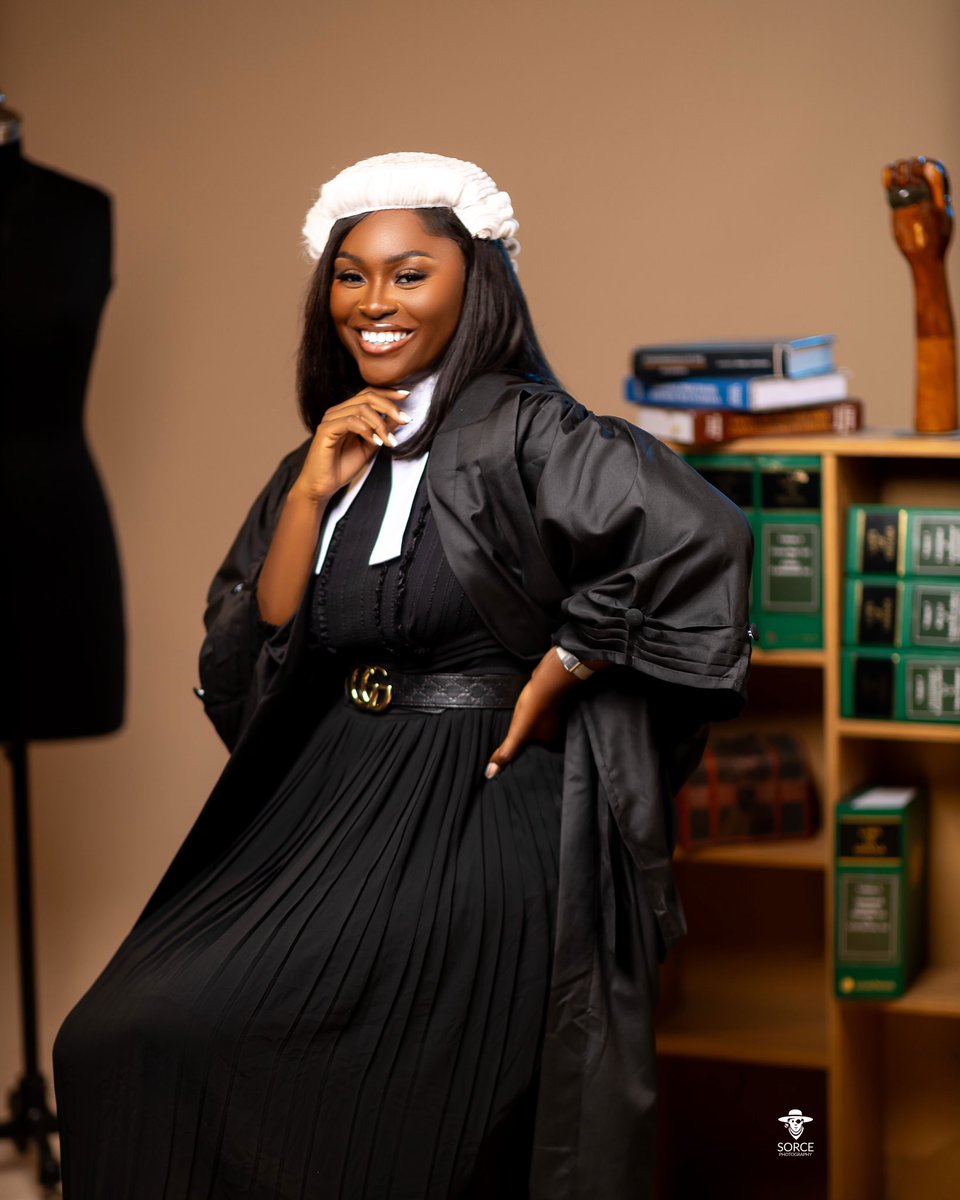 Baby Tee Esq.🌻 tweet media