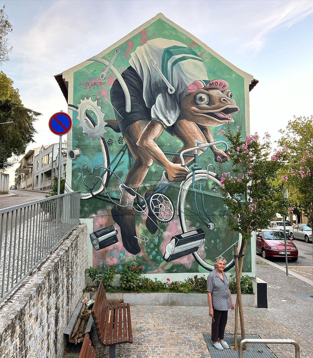 brababella's tweet photo. #Streetart: "À #Bicicleta" by #AlainWelter @ #Pombal, Portugal, for #SeteSoisSeteLuas
More pics at: https://t.co/KSE7rzJZ6r
#streetartPombal #streetartPortugal #Portugalstreetart #bike #arteurbana #urbanart #murals #muralism #contemporaryart #artecontemporanea https://t.co/kU2vuxxKaL