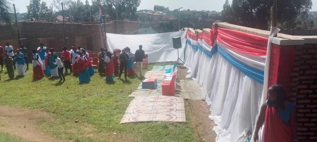 RPF_MUHANGA's tweet photo. #Birikuba,
Abanyamuryango ba @rpfinkotanyi mu Midugudu itandukanye igize @Muhangadis bitabiriye amatora yo kuzuza inzego z’Umuryango ku rwego rw’#Umudugudu n’#Akagari. https://t.co/AoUljwC4a4