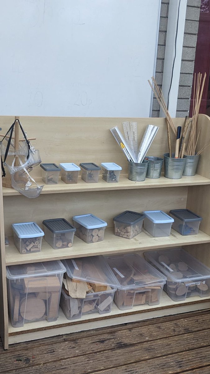 LittleKingfish1's tweet image. This year we have repurposed our conservatory area to create a spacious workshop area. The children have space to plan, design, make and display their creations. #EYTagteam #EYFS