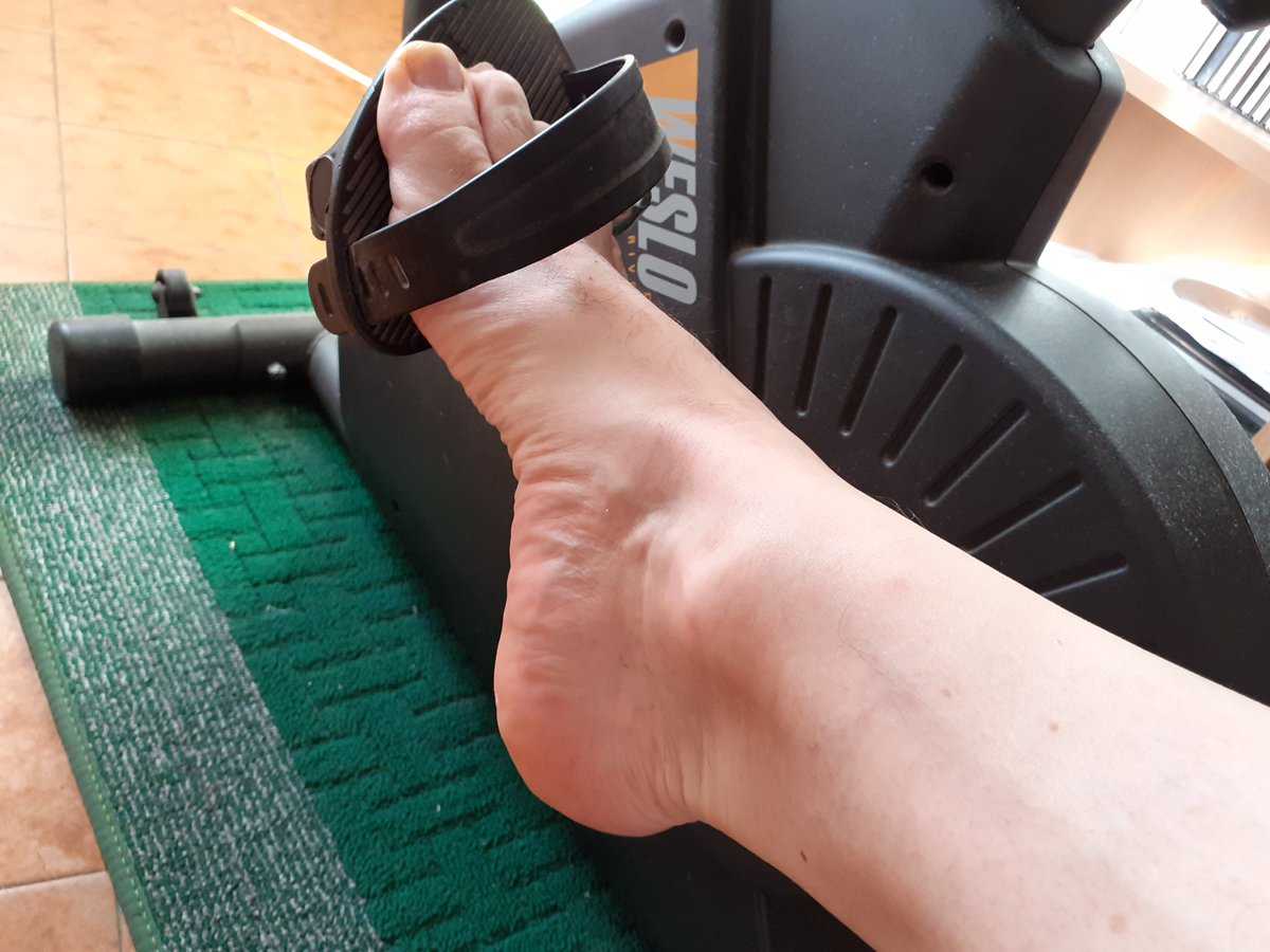 NaturalFeet77's tweet photo. From my collection on Feetfinder, "Naked feet at home: only feet"   
Take a look at my pics https://t.co/r9yXw696Ne… https://t.co/4B3ggHgtjp