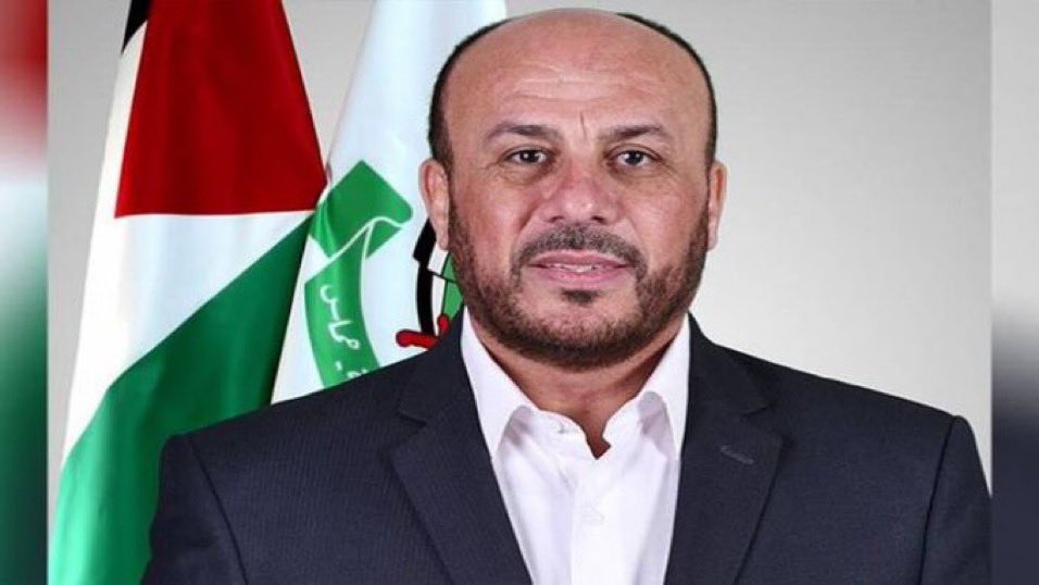 Ahmedmosibly's tweet photo. قيادي بارز في حركة المقاومة الاسلامية (حماس) يفجر قنبلة من العيار الثقيل 

نسقنا مع حزب الله ومع إيران قبل وأثناء وبعد هذه المعركة على أعلى المستويات؛ لكن تعرضنا على ما يبدو إلى خيانة واضحة ووعود كاذبة من إيران… نعم خيانة واضحة ووعود كاذبة”.

جاء هذا التصريح من ممثل (حماس) في لبنان أحمد عبد الهادي في رده على سؤال لمجلة (نيوزويك) أمس: “ بعد يومين من اعلان مندوب إيران في الأمم المتحدة أمير سعيد ايرواني صراحة انه “إذا لم تهاجم إسرائيل طهران ومصالحها فلن تتدخل ايران في الصراع في غزة”.