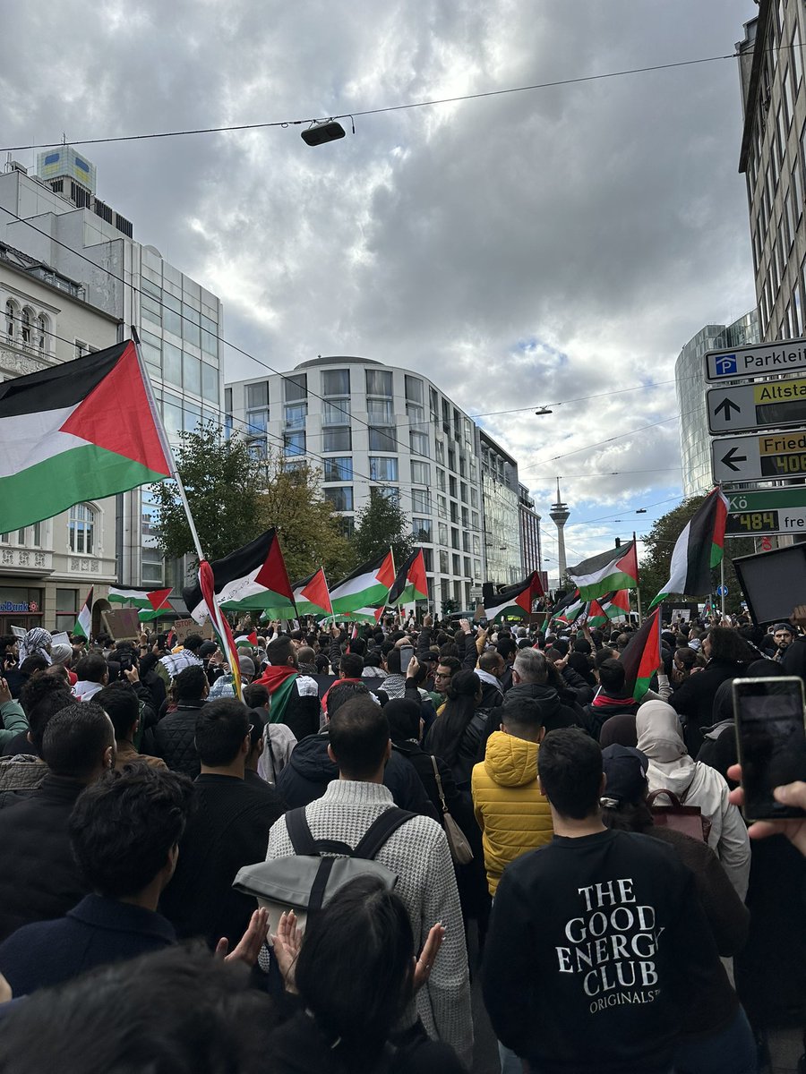 turab007's tweet image. Free palestine protest in #dusseldorf #Germany #Gaza #Israel #genocide