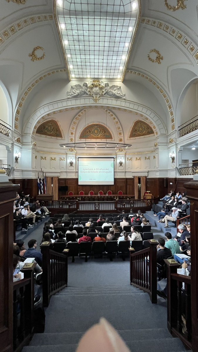 CedOficina's tweet photo. En breves comienza el V Congreso de Relaciones Internacionales y el VI de Relaciones Laborales.

Desde esta cuenta estaremos transmitiendo el mismo. https://t.co/FO78jvaFy1